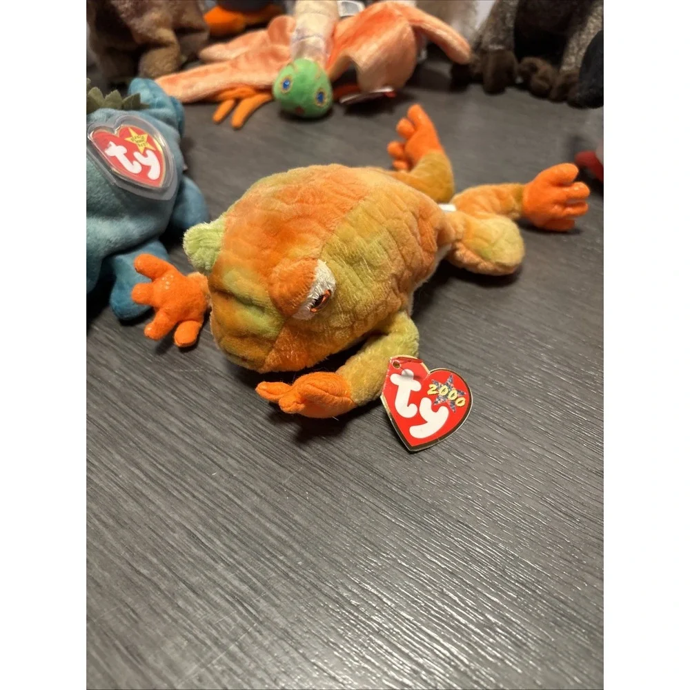 Lot Of 17 TY Beanie Babies - All with Tags Except 3 Frog Crab Pelican Bear Aruba
